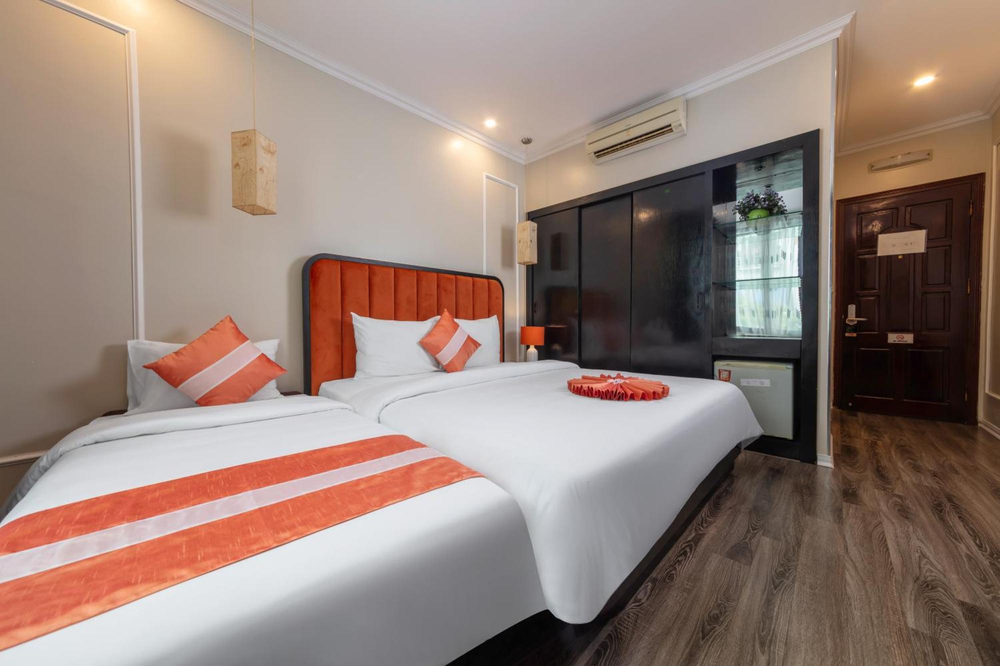 Omina Hanoi Hotel & Travel Dış mekan fotoğraf